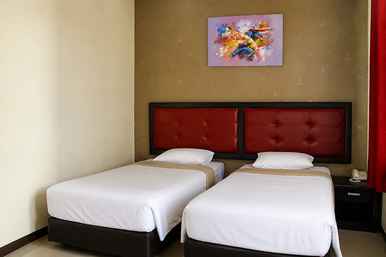 Interior Superior Room di Gumilang Hotel Puncak